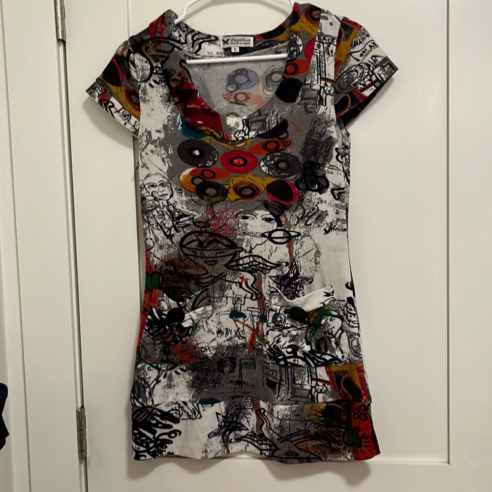Funky Papillion size small tunic